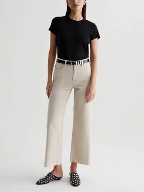 AG Saige Wide Leg Crop
Mid-Rise Wide Leg AG Cloud Soft Denim™
